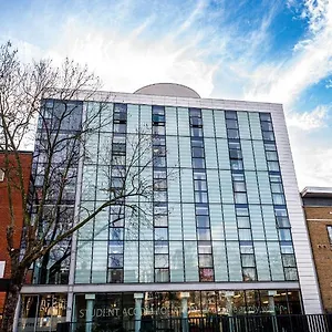 Davies Court Londra