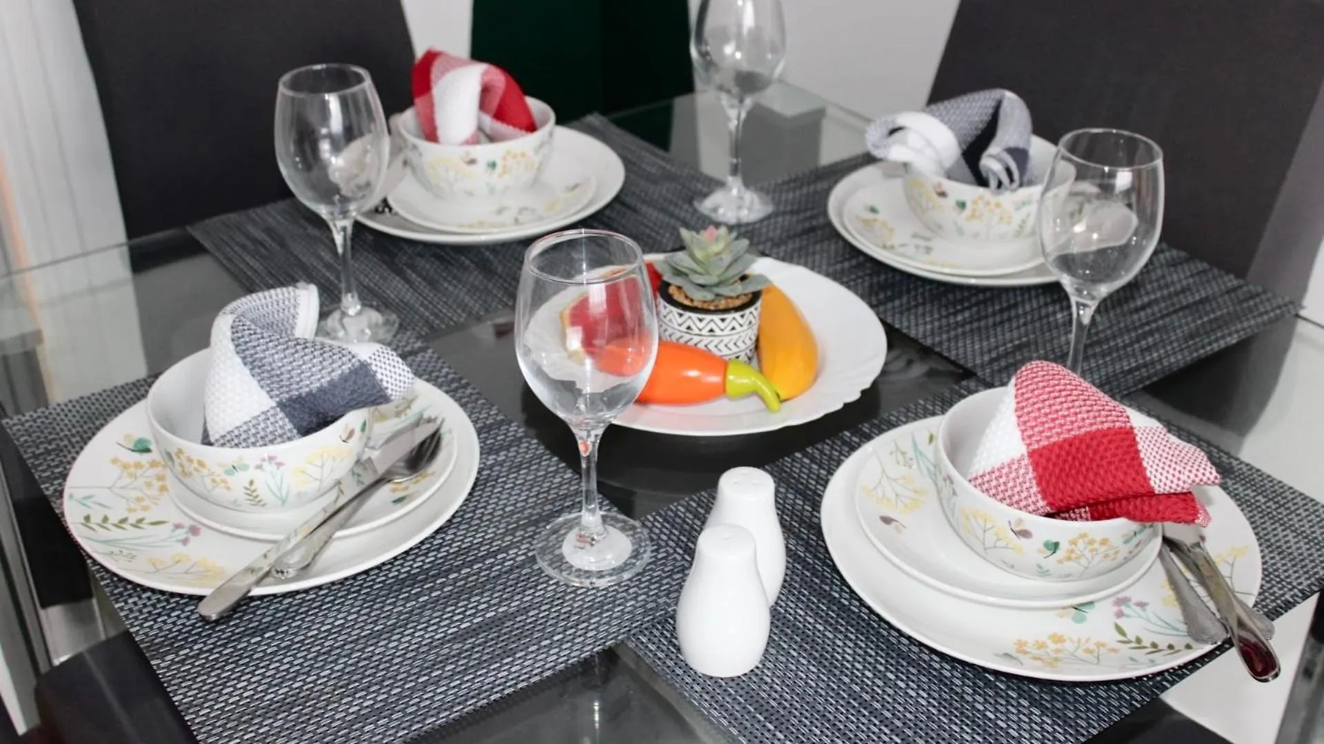 Juniper Apartment - 2 Bedrooms Londra