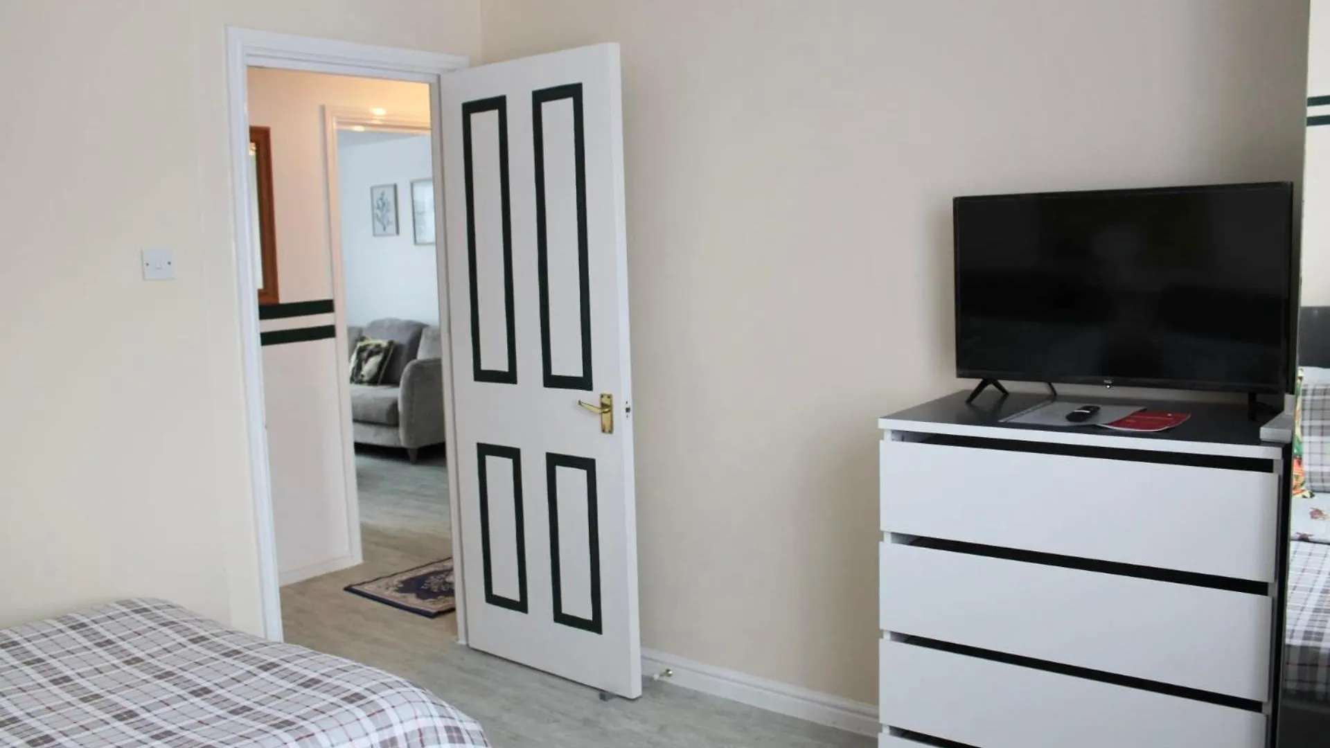 Juniper Apartment - 2 Bedrooms Londra